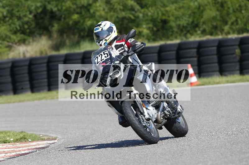 /43 08.08.2025 Discover the Bike ADR/Bike 1 gruen/225